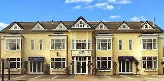 Swans Hotel